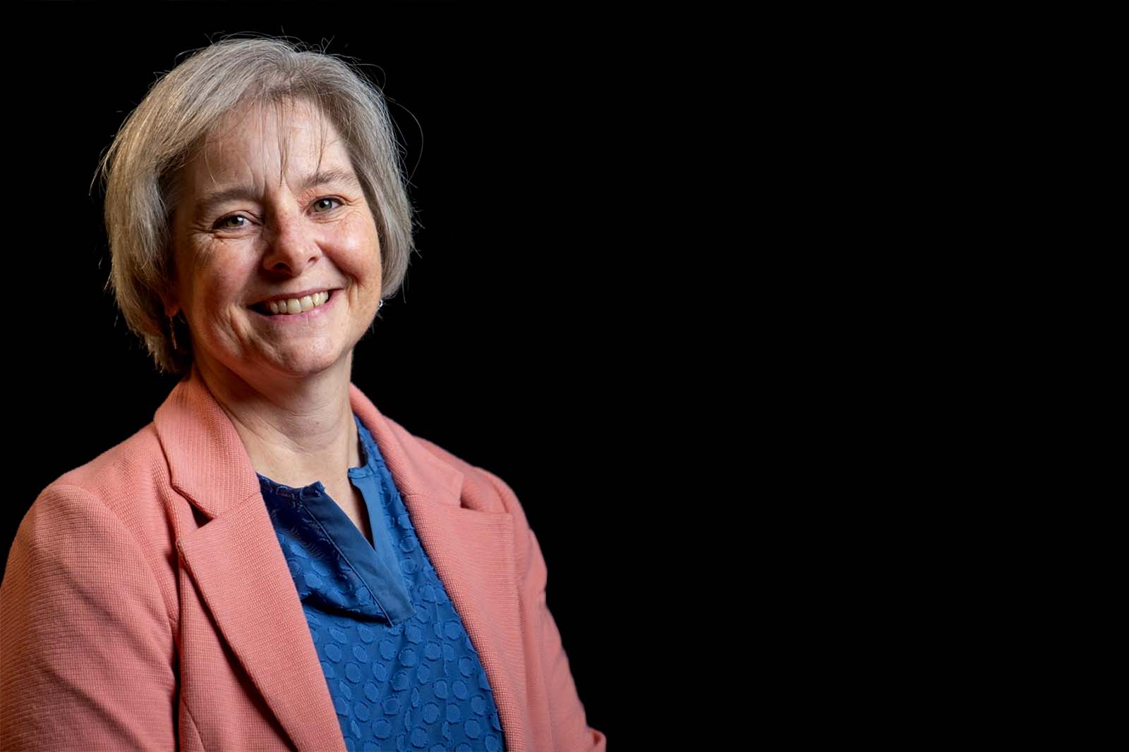 Una foto de Stacey Brown, subdirectora de la División de Navegación del DWR